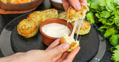 Сырники с сыром и зеленью из творога