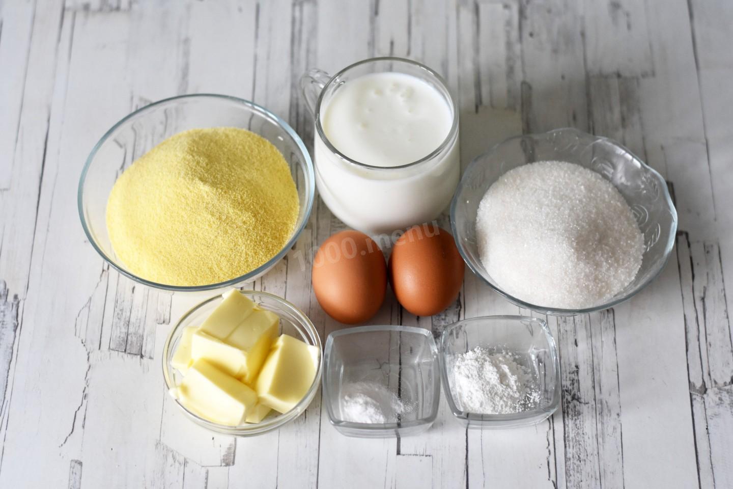 Рецепт яйца кефир сахар. Ингредиенты для манника на кефире. Ингредиенты для манника на кефире в духовке. Ингредиенты для манной каши. Мука и яйца.