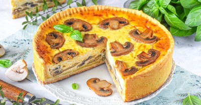 Киш с грибами и сыром