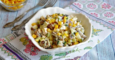 Салат Зодиак с курицей и грибами