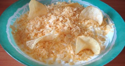  Салат с чипсами и копченой курицей - пошаговый рецепт приготовления с фото  