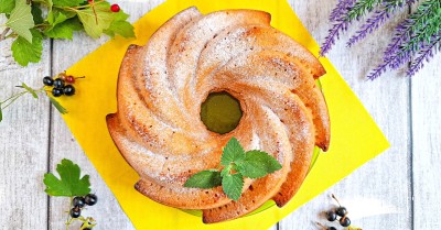 Пышный пирог с варёной сгущёнкой в духовке