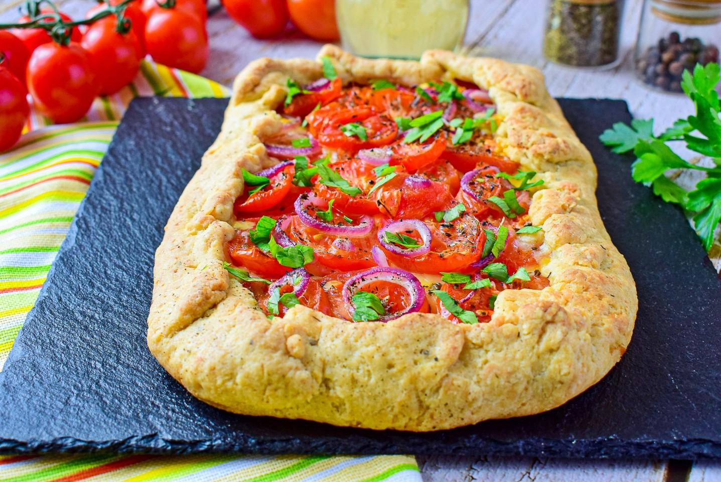 турецкая пицца с фаршем и помидорами в духовке что это такое фото 76