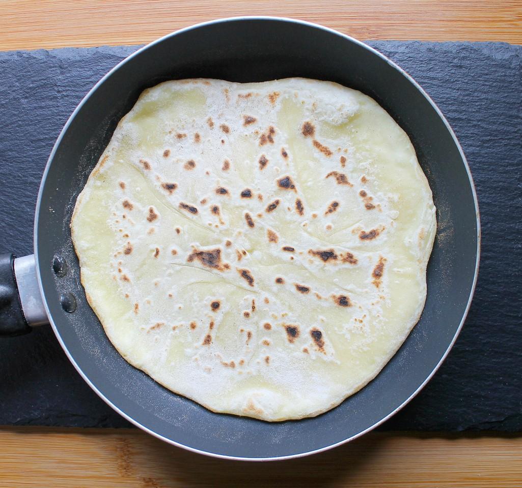 Хычины с сыром на сковороде на кефире рецепт фото