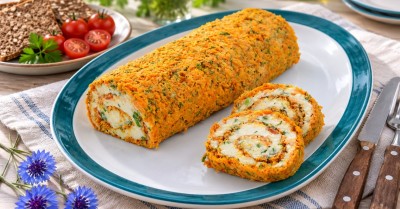 Морковный рулет из моркови и плавленного сыра