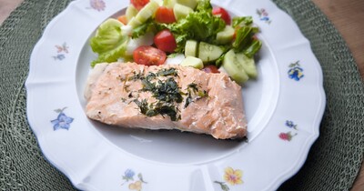 Лосось запеченный в фольге в духовке