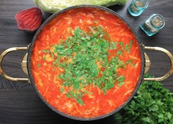 обычный борщ с курицей рецепт. borsch klassicheskii s kuricei 1635745561 12 min. обычный борщ с курицей рецепт фото. обычный борщ с курицей рецепт-borsch klassicheskii s kuricei 1635745561 12 min. картинка обычный борщ с курицей рецепт. картинка borsch klassicheskii s kuricei 1635745561 12 min. Борщ еще с древних времен является одним из самых любимых первых блюд среди славянских народов. Когда-то борщом называли обычную похлебку из борщевика. А позже готовили на свекольном квасе.