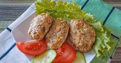 Котлеты из фарша на пару в мультиварке