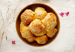 Пирожки по министерски рецепт. mini pirojki drojjevye v. Пирожки по министерски рецепт фото. Пирожки по министерски рецепт-mini pirojki drojjevye v. картинка Пирожки по министерски рецепт. картинка mini pirojki drojjevye v. Вкусные, мягкие, пышные, нравятся детям и взрослым! Начинку для этих пирожков можно приготовить абсолютно любую по вашему вкусу. Тесто универсальное, поэтому даже с джемом или вареньем пирожки получаются невероятными! Если у вас уже готовая начинка, то время приготовления уменьшится вдвое.