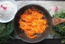 Пирожки по министерски рецепт. mini pirojki drojjevye v. Пирожки по министерски рецепт фото. Пирожки по министерски рецепт-mini pirojki drojjevye v. картинка Пирожки по министерски рецепт. картинка mini pirojki drojjevye v. Вкусные, мягкие, пышные, нравятся детям и взрослым! Начинку для этих пирожков можно приготовить абсолютно любую по вашему вкусу. Тесто универсальное, поэтому даже с джемом или вареньем пирожки получаются невероятными! Если у вас уже готовая начинка, то время приготовления уменьшится вдвое.