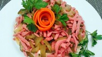 Салат Обжерка з вареною ковбасою