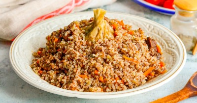 9 вкусных рецептов из фарша и риса: готовим разнообразно!
