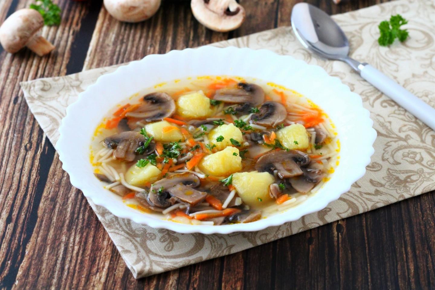 Грибной суп из шампиньонов с вермишелью и картофелем рецепт фото пошагово и  видео - 1000.menu