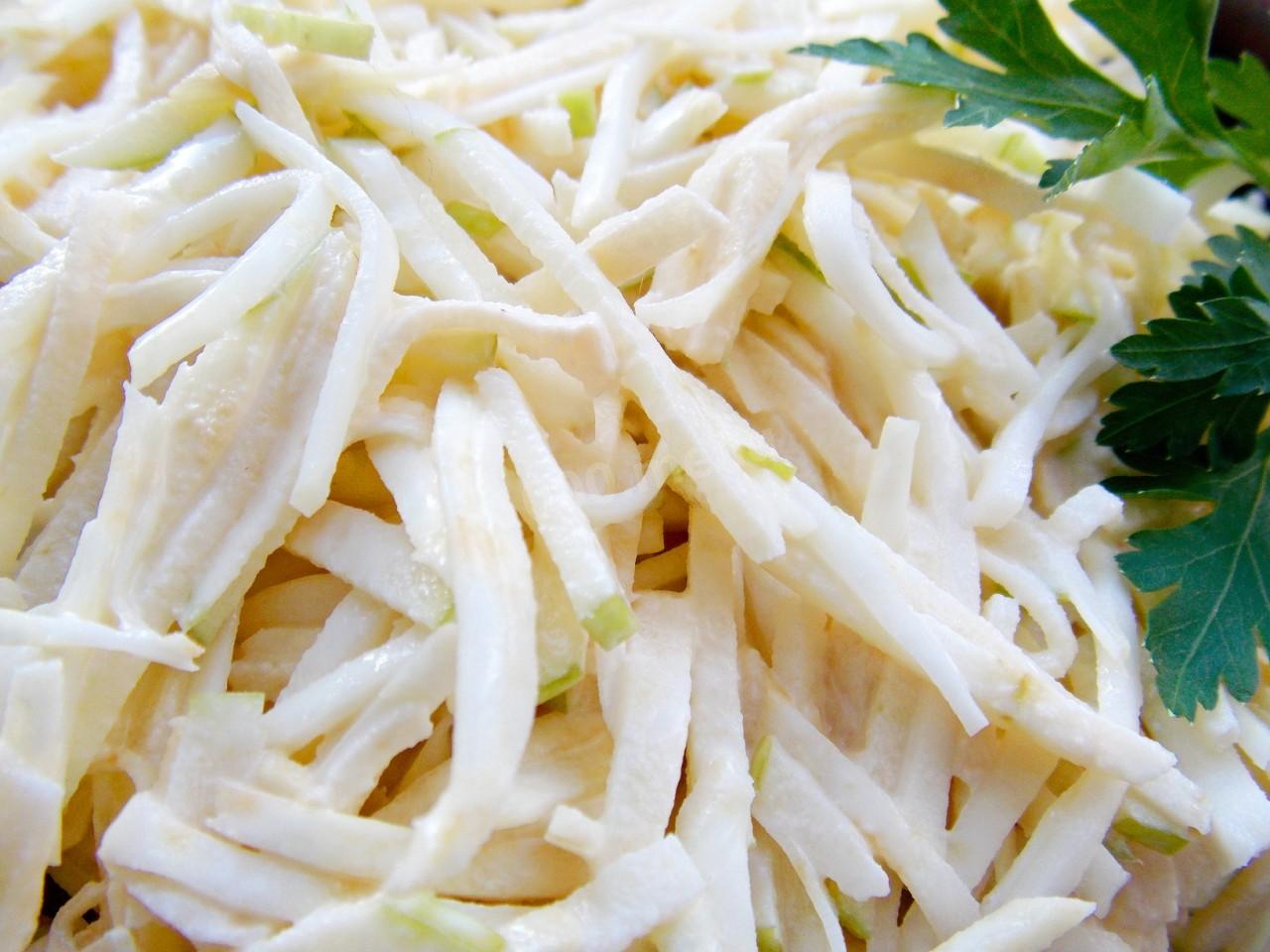 Рецепты салатов с корнем