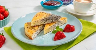Нежная творожная запеканка с маком