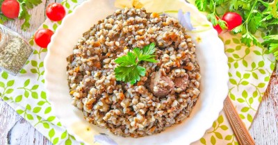 Гречка с печенкой и овощами - просто и вкусно