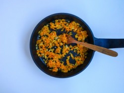 ленивые голубцы с капустой рисом и фаршем в духовке в томатно сметанном соусе с фото. lenivye golubcy v tomatno smetannom souse v. ленивые голубцы с капустой рисом и фаршем в духовке в томатно сметанном соусе с фото фото. ленивые голубцы с капустой рисом и фаршем в духовке в томатно сметанном соусе с фото-lenivye golubcy v tomatno smetannom souse v. картинка ленивые голубцы с капустой рисом и фаршем в духовке в томатно сметанном соусе с фото. картинка lenivye golubcy v tomatno smetannom souse v. Сытный ужин, который готовится на скорую руку! Ленивые голубцы в соусе в отличие от обычных просты в приготовлении. Капусту не нужно отдельно отваривать и потом заворачивать каждый голубец. Полноценное кушанье для всей семьи, с которым справится даже начинающая хозяйка.