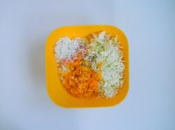 ленивые голубцы с капустой рисом и фаршем в духовке в томатно сметанном соусе с фото. lenivye golubcy v tomatno smetannom souse v. ленивые голубцы с капустой рисом и фаршем в духовке в томатно сметанном соусе с фото фото. ленивые голубцы с капустой рисом и фаршем в духовке в томатно сметанном соусе с фото-lenivye golubcy v tomatno smetannom souse v. картинка ленивые голубцы с капустой рисом и фаршем в духовке в томатно сметанном соусе с фото. картинка lenivye golubcy v tomatno smetannom souse v. Сытный ужин, который готовится на скорую руку! Ленивые голубцы в соусе в отличие от обычных просты в приготовлении. Капусту не нужно отдельно отваривать и потом заворачивать каждый голубец. Полноценное кушанье для всей семьи, с которым справится даже начинающая хозяйка.