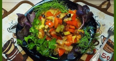 Классический рататуй на сковороде с баклажанами