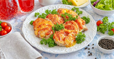 Мясо по французски из свинины с помидорами