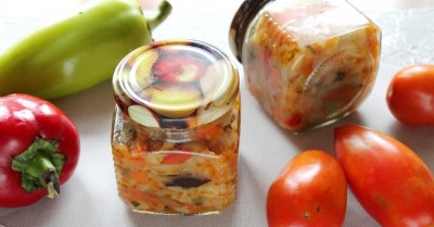 Солянка на зиму с грибами и помидорами