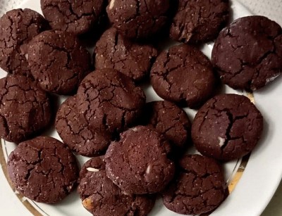 Шоколадное печенье с макадамией без глютена