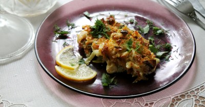 Рыба запеченная с кабачками и сливками в духовке