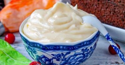 Крем для торта из сметаны и сгущенки