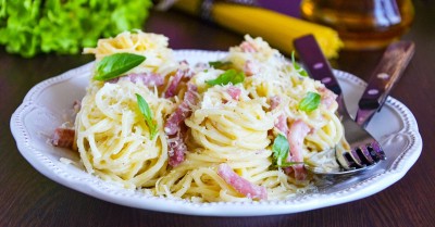 Макароны с ветчиной и сыром