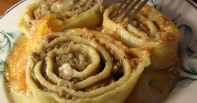 Тушеный ленивый пельмень