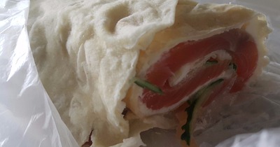 Рулет с рыбой в лаваше