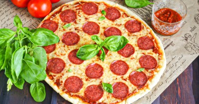 Пицца Пепперони в домашних условиях в духовке