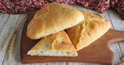 Треугольники с мясом и картошкой