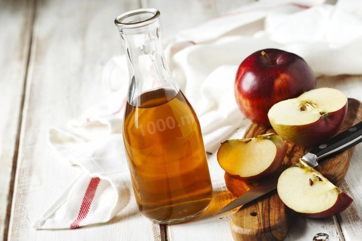 Пить уксус с медом. Яблочный уксус. Яблочный уксус и мед. Мед чеснок и яблочный уксус. Яблочная наливка.