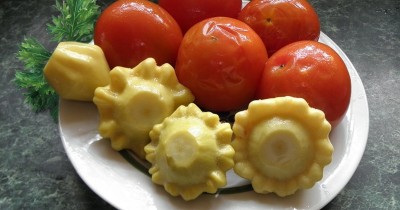 Патиссоны с морковью перцем помидорами маринованные