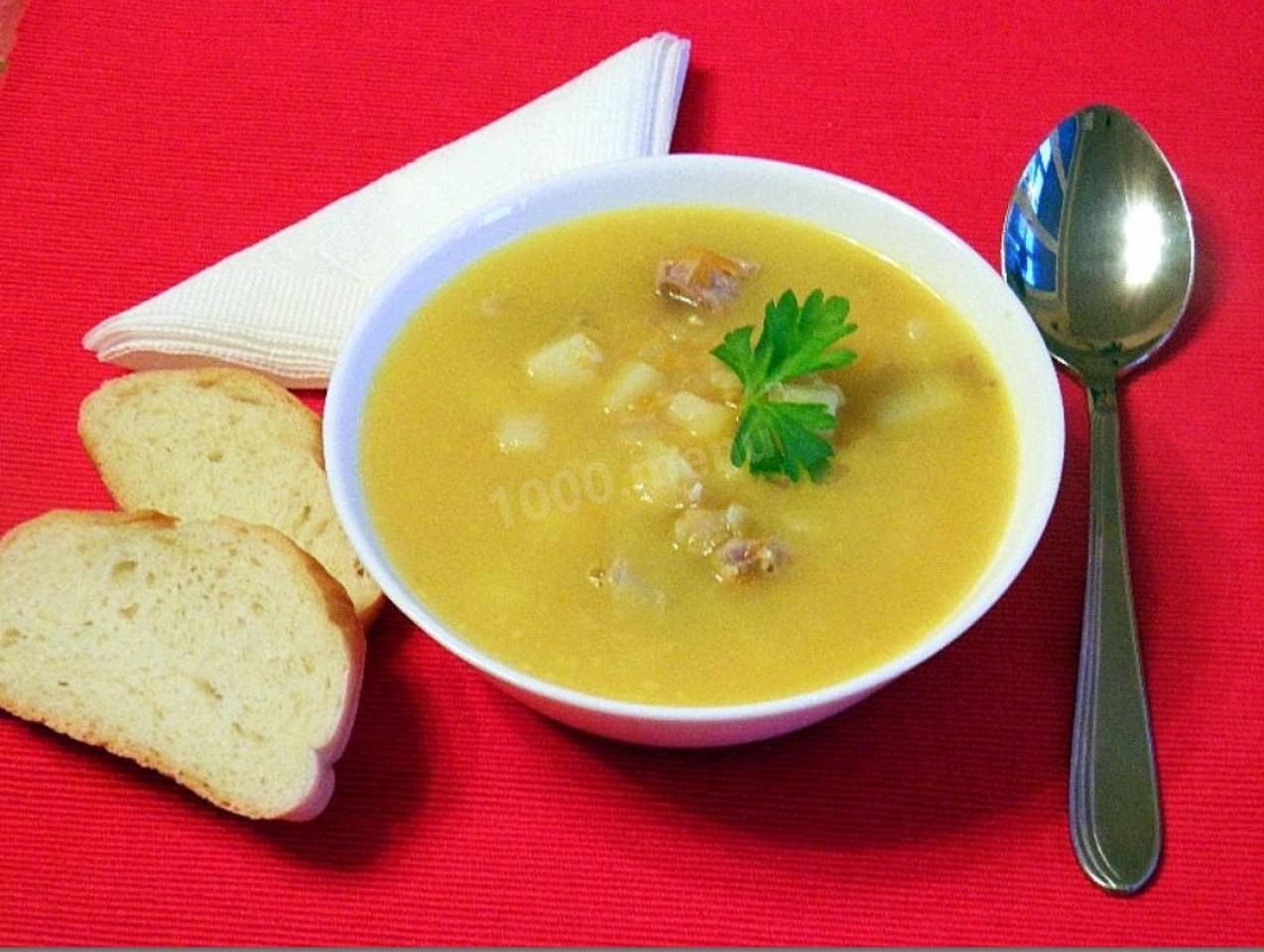Мясной суп с горохом