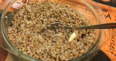 Гречка в СВЧ на воде с маслом