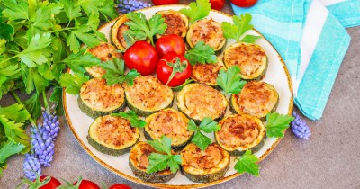Кабачки с фаршем на сковороде кружочками