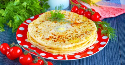 Хачапури на кефире на сковороде с сыром