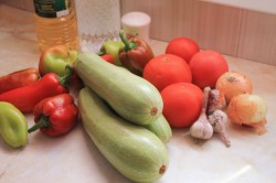 как делать лечо на зиму из помидоров и перца и моркови и лука и кабачками. Смотреть фото как делать лечо на зиму из помидоров и перца и моркови и лука и кабачками. Смотреть картинку как делать лечо на зиму из помидоров и перца и моркови и лука и кабачками. Картинка про как делать лечо на зиму из помидоров и перца и моркови и лука и кабачками. Фото как делать лечо на зиму из помидоров и перца и моркови и лука и кабачками