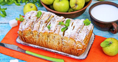 Кекс с яблоками в духовке