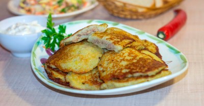 Драники картофельно-мясные жареные