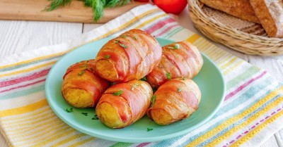 Картошка в аэрогриле в беконе новогодний гарнир