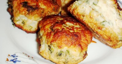 Куриные котлеты на молоке с луком запеченные