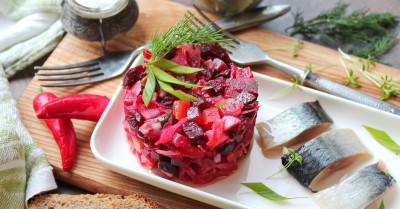 Винегрет с селедкой классический