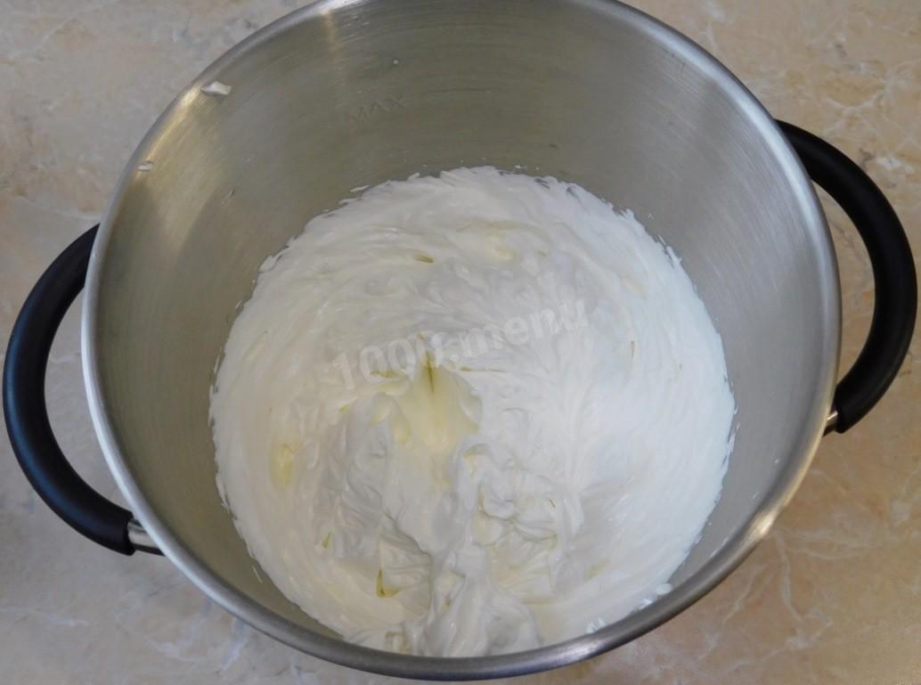 Рецепт теста сливками. Крем из сливок и творожного сыра и сахарной пудры. Крем масло творожный сыр сахарная пудра для торта. Творожный сыр сливочное масло сахарная пудра. Процесс приготовления крем чиз.
