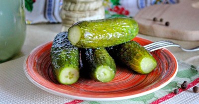 Малосольные огурцы классические