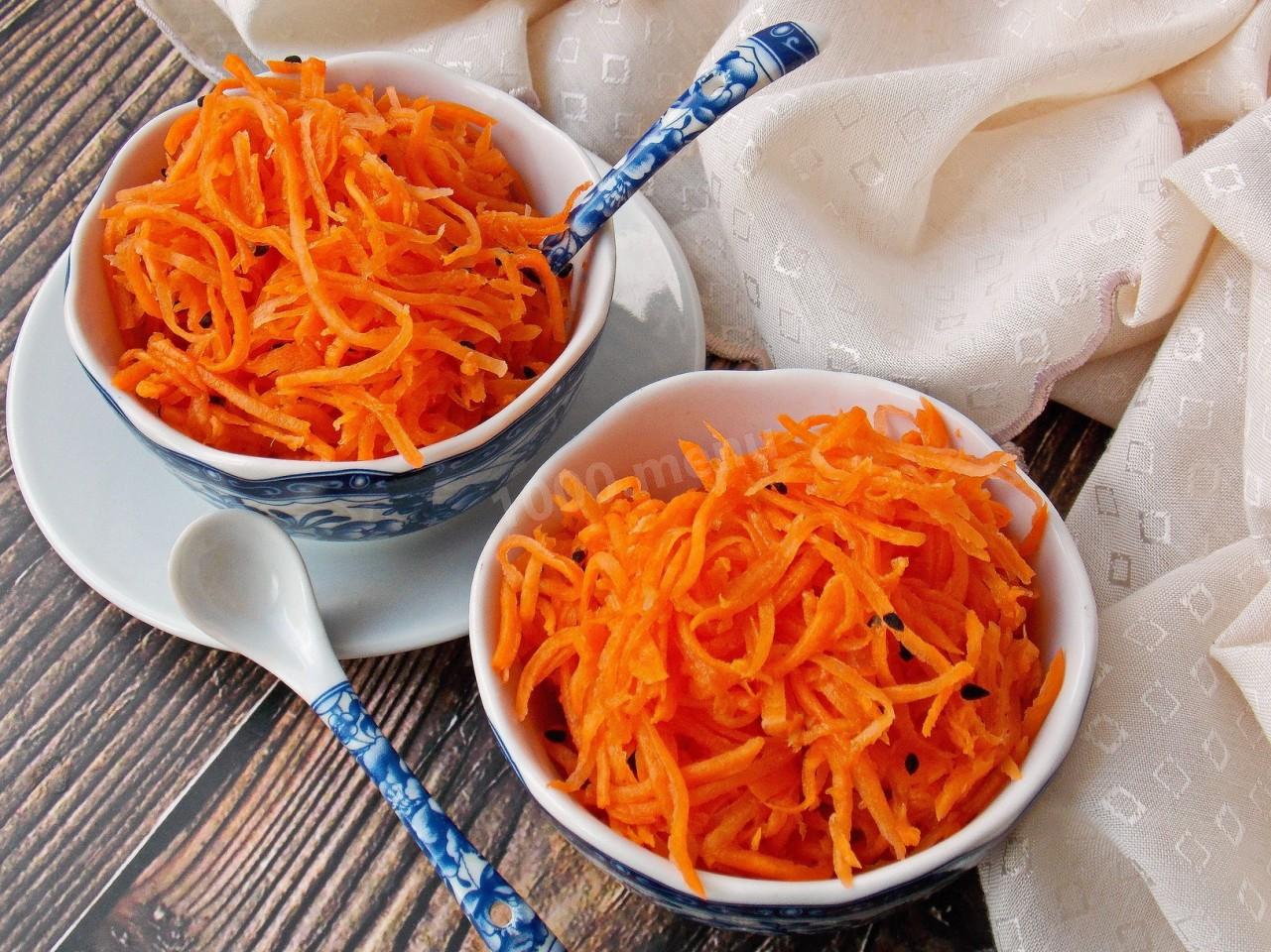 Морковь в соленой воде. Квашеная морковь. Квашеная морковь на зиму. Квашеная морковь с фенхелем. Квашеная морковь на зиму очень вкусная.