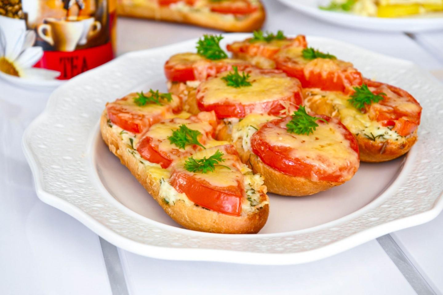 Котлеты в духовке с помидорами и сыром рецепт с фото пошагово в духовке