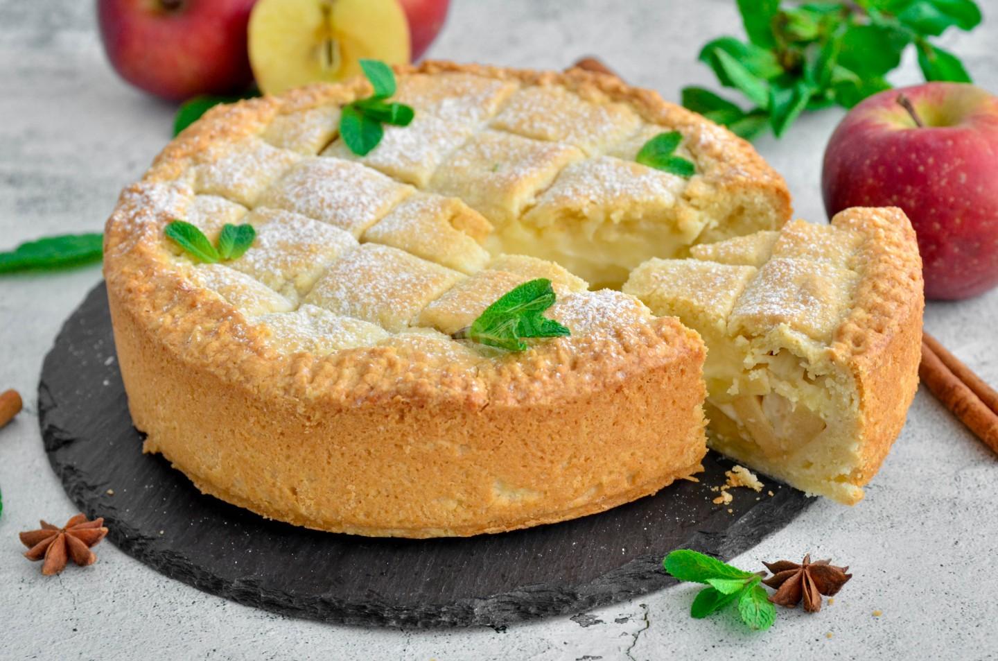 Пирог с заварным кремом и яблоками вкусный нежный